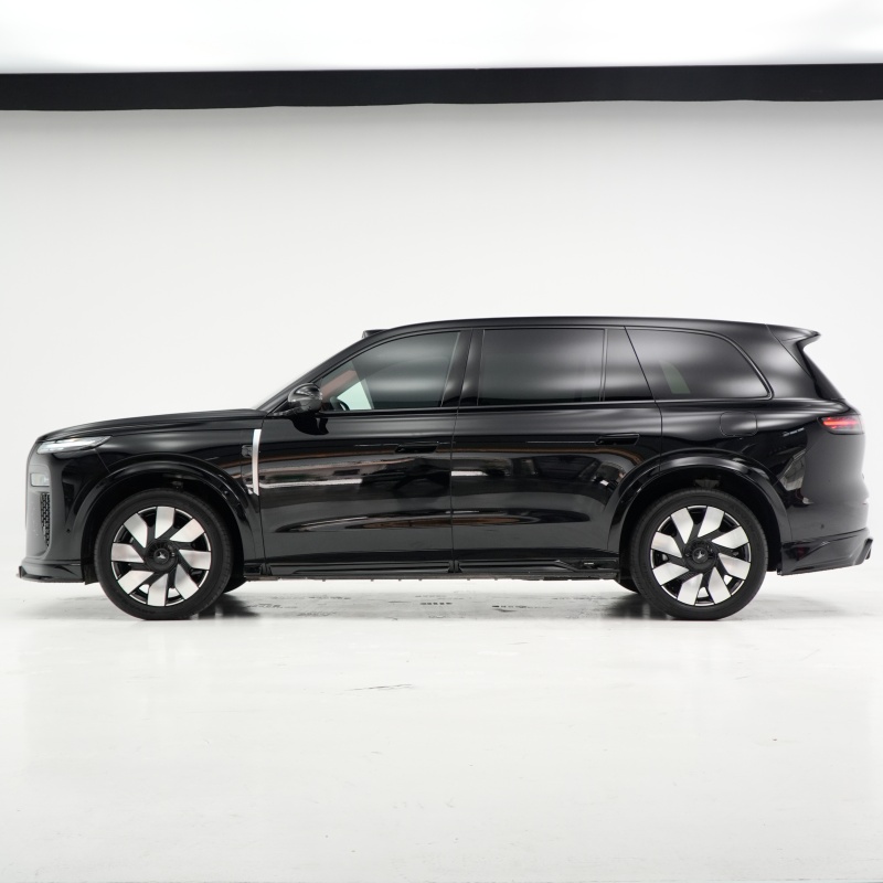 岚图泰山 X8 / Voyah Taishan X8